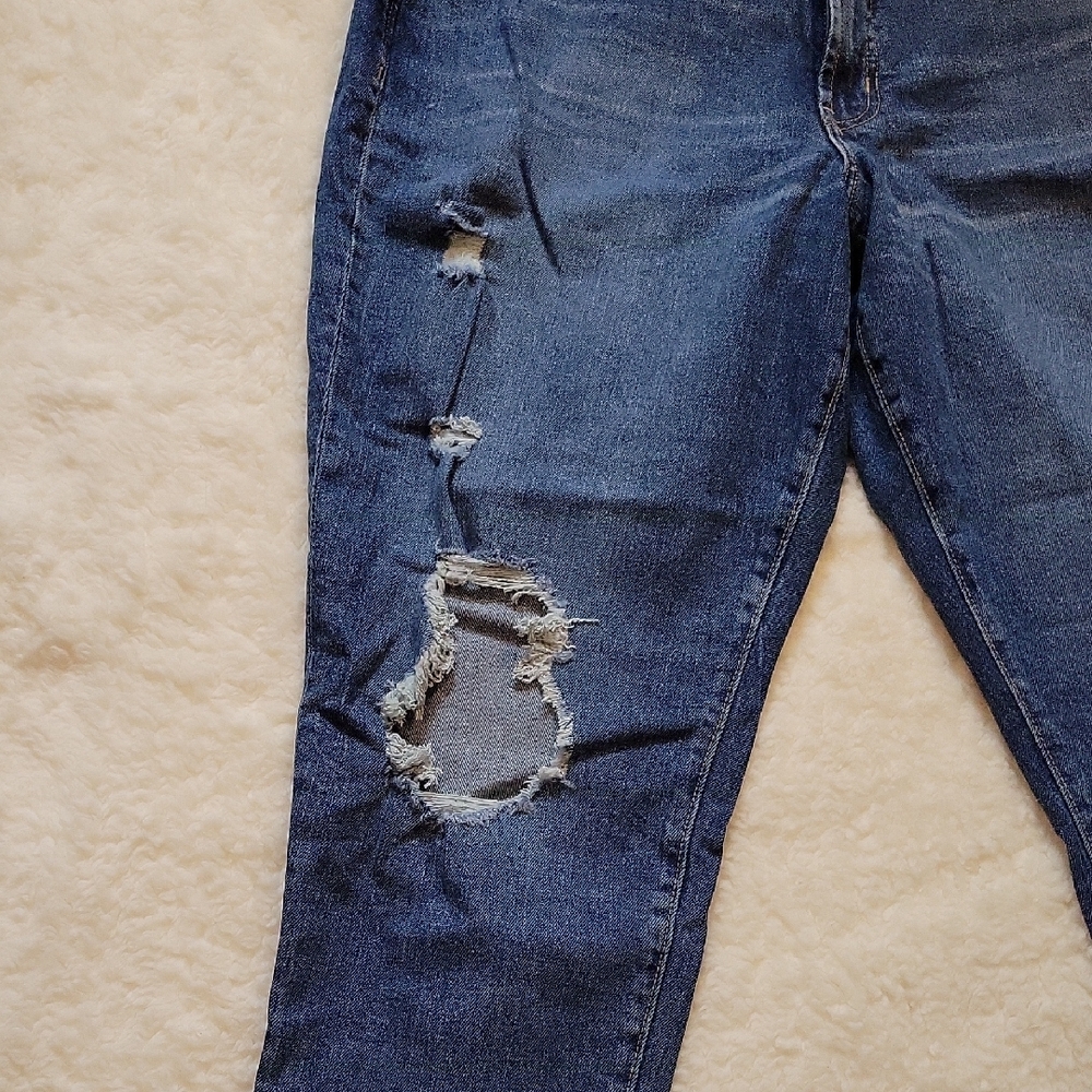 NWT OG High Rise Straight Women's Blue Distressed Jeans 14 - Picture 3 of 10